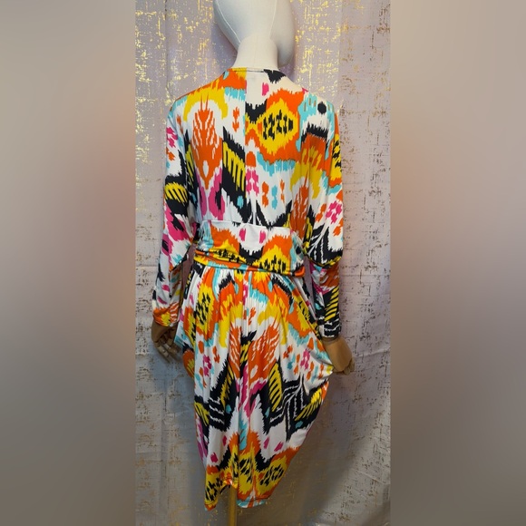 Fashion to Figure Multicolor Abstract Dress - Picture 4 of 10